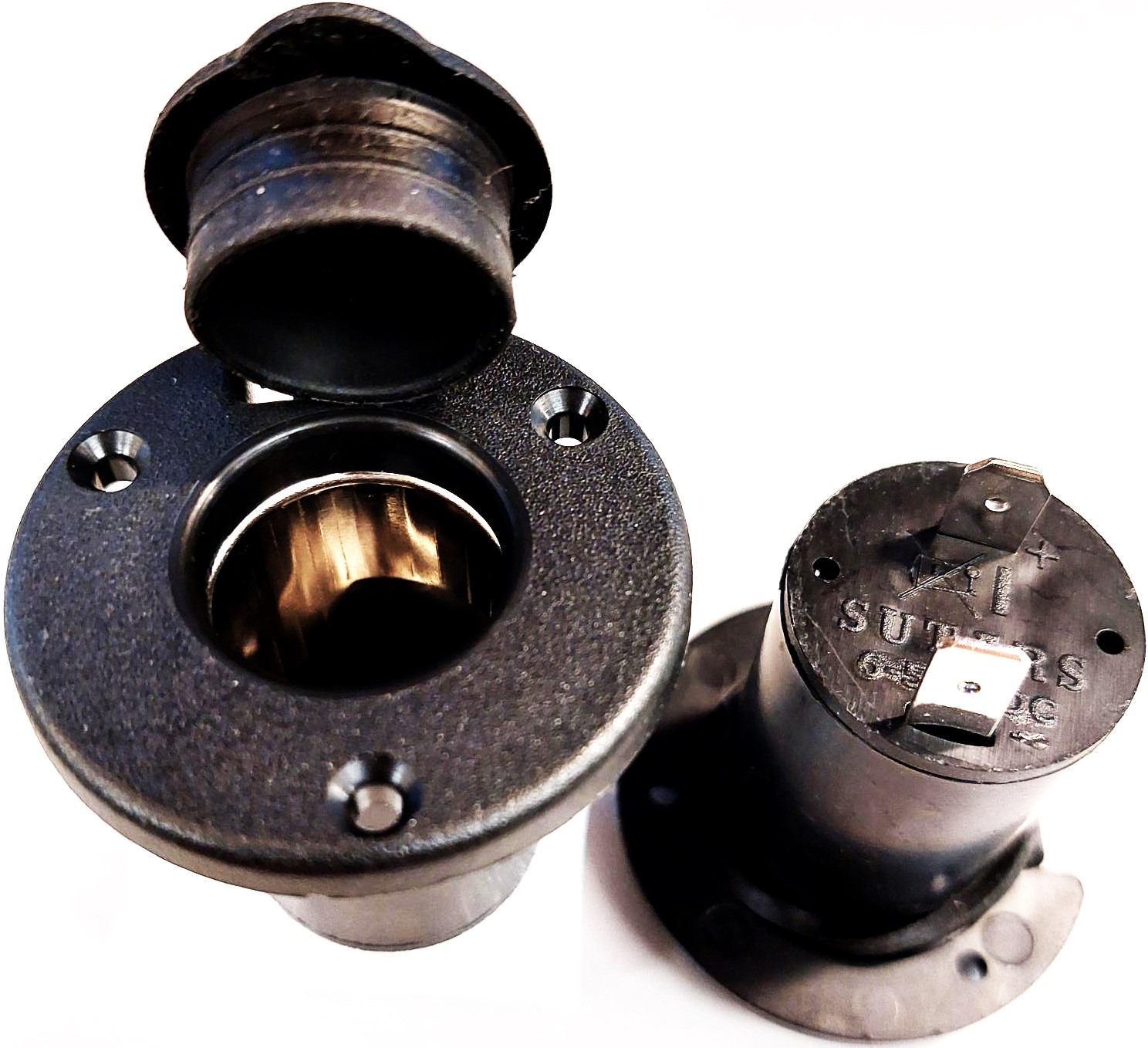 Lighterkontakt-HUN. Fullformat. Innfelling