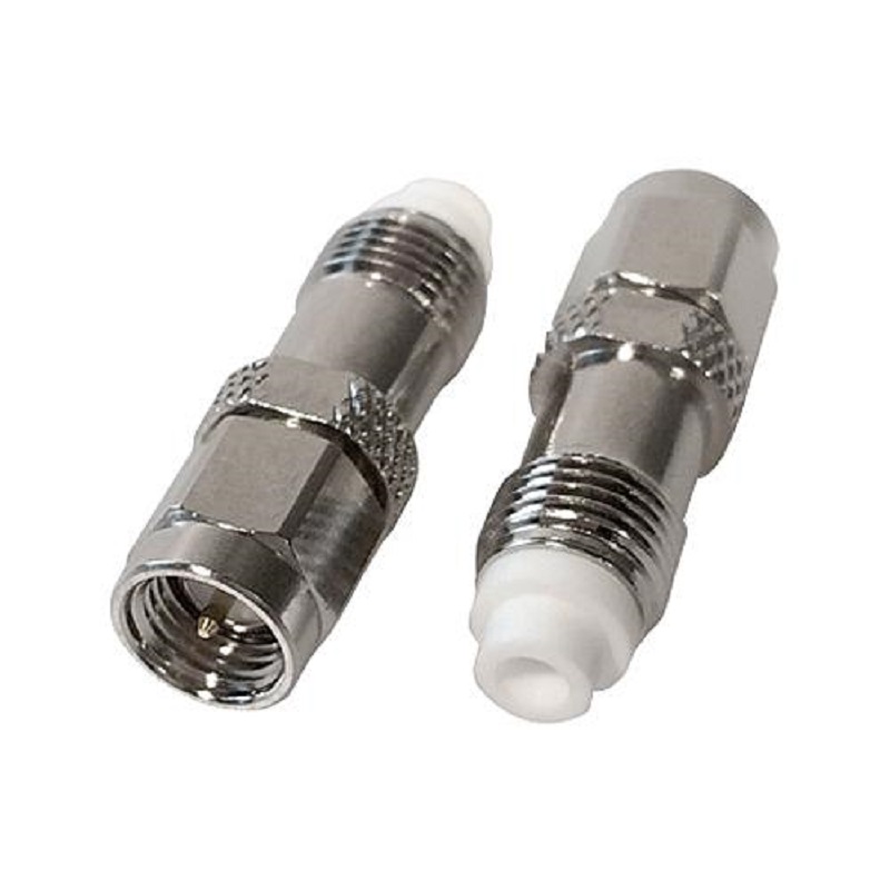 FME female / SMA male adaptor