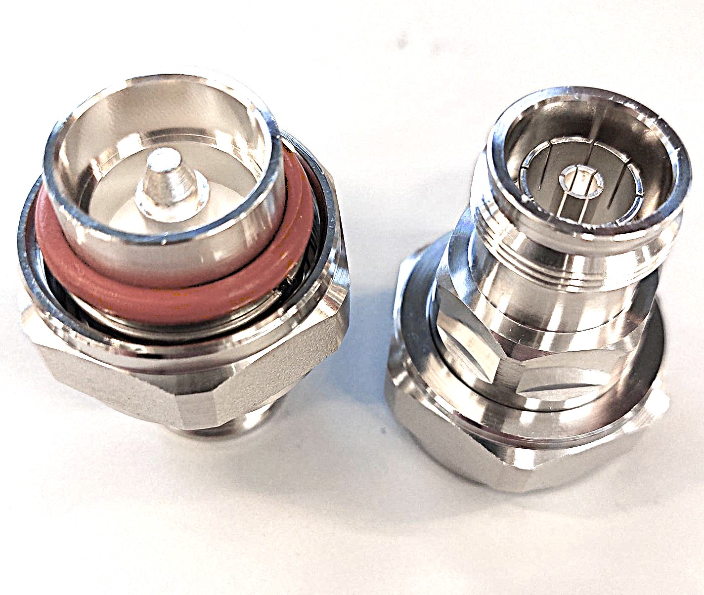 4.3-1.0 Female-DIN Male adapter