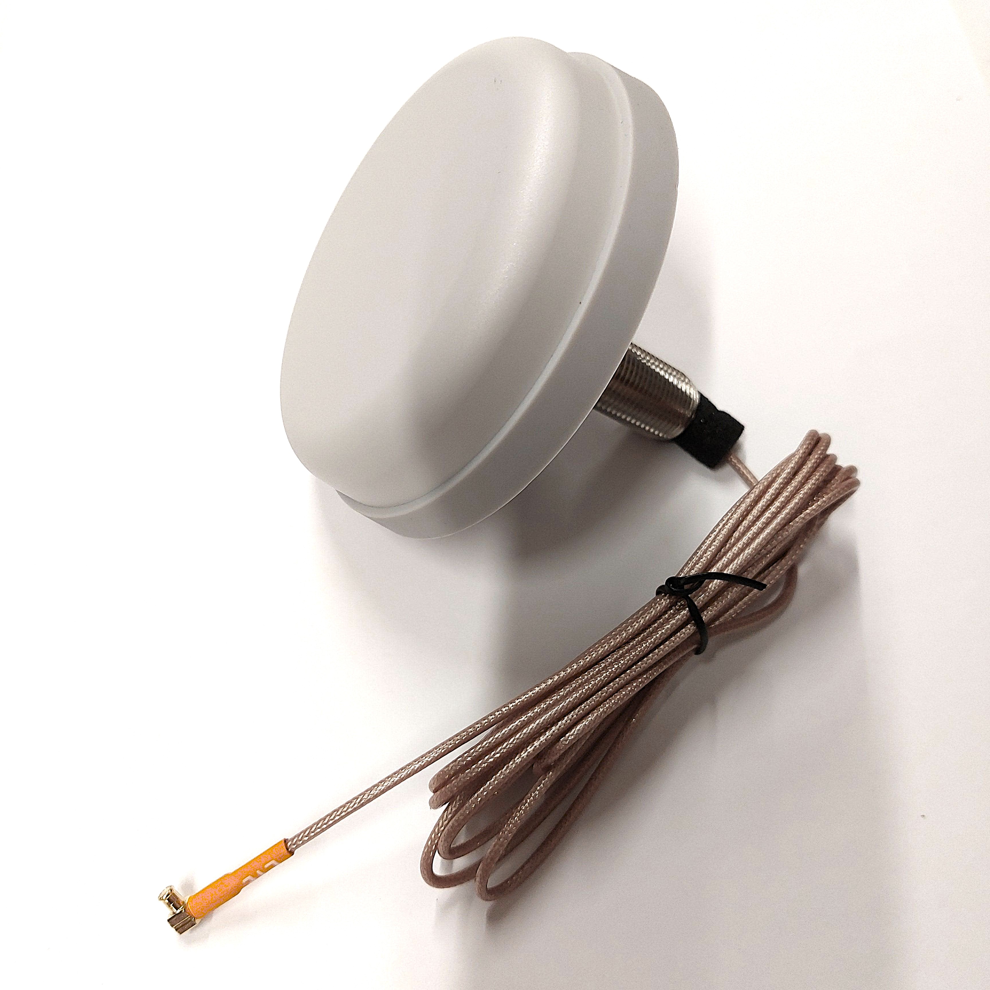 SmartPuck 690-2700 MHz m-6 cm bolt 2.5m RG316 MCX male angle