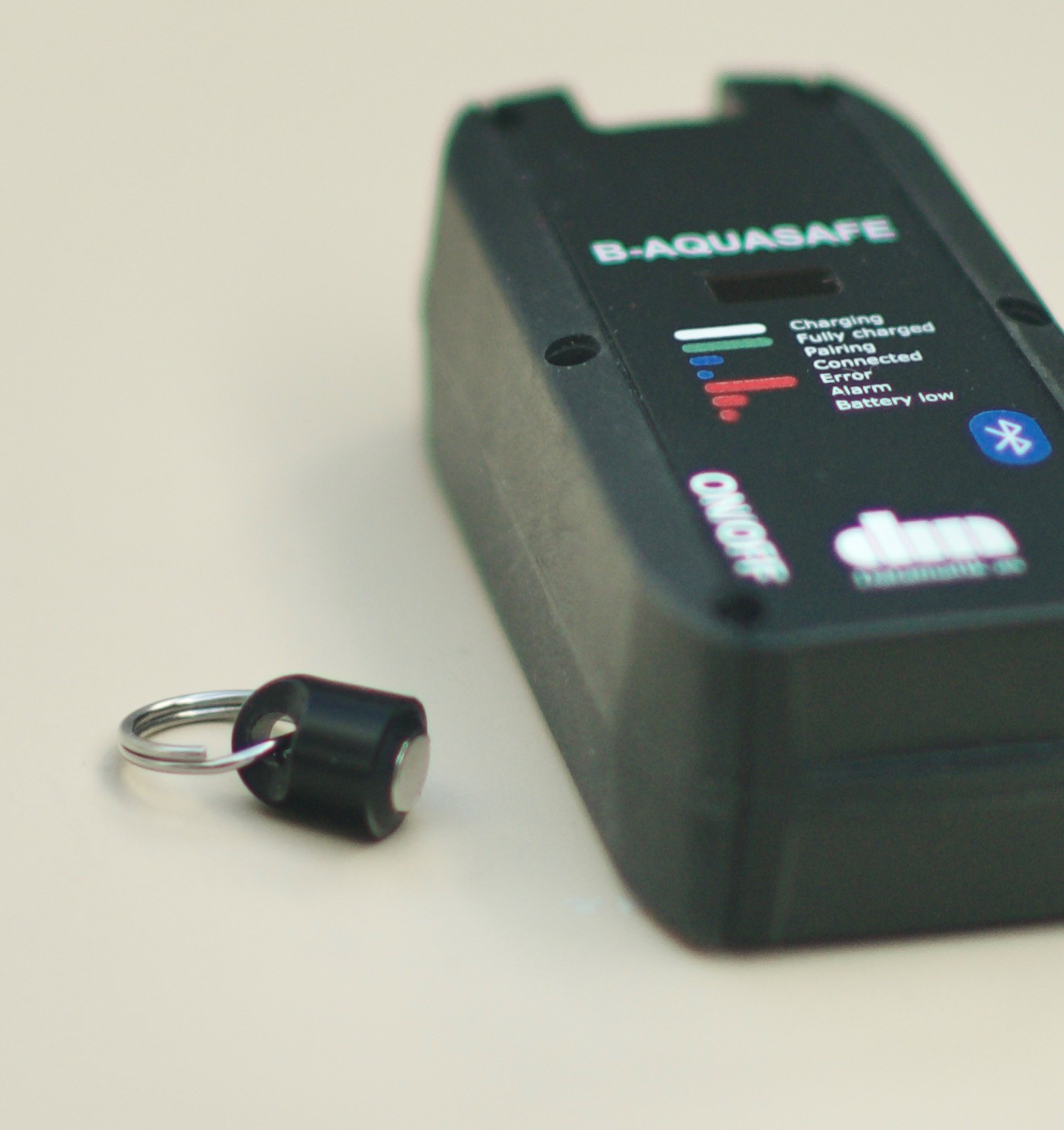 Bluetooth Man-In-Water, On/Off magnet