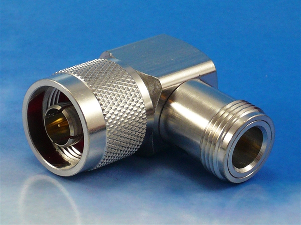 7347 N Female/Male Vinkeladapter N